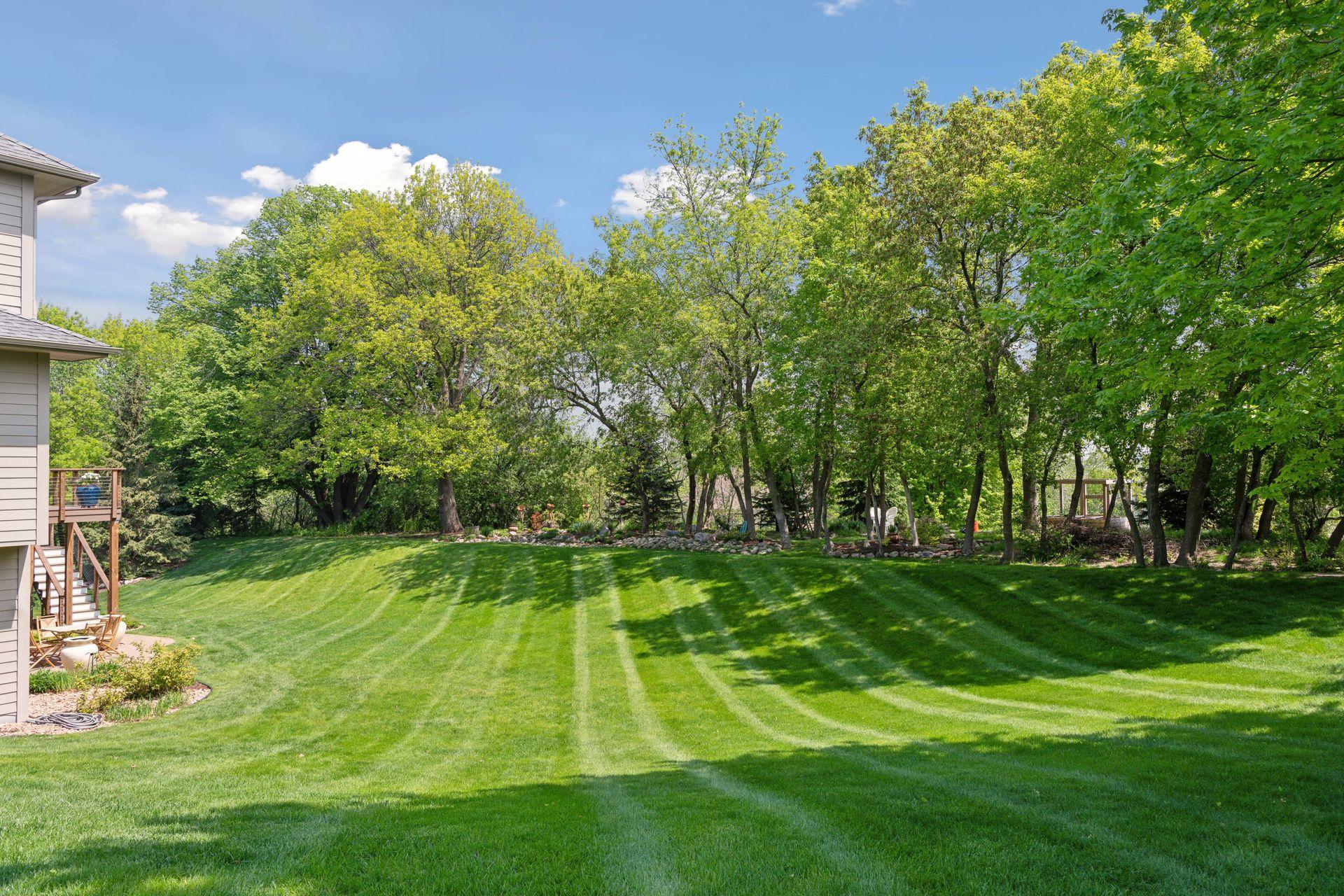 6895 Ruby Lane
