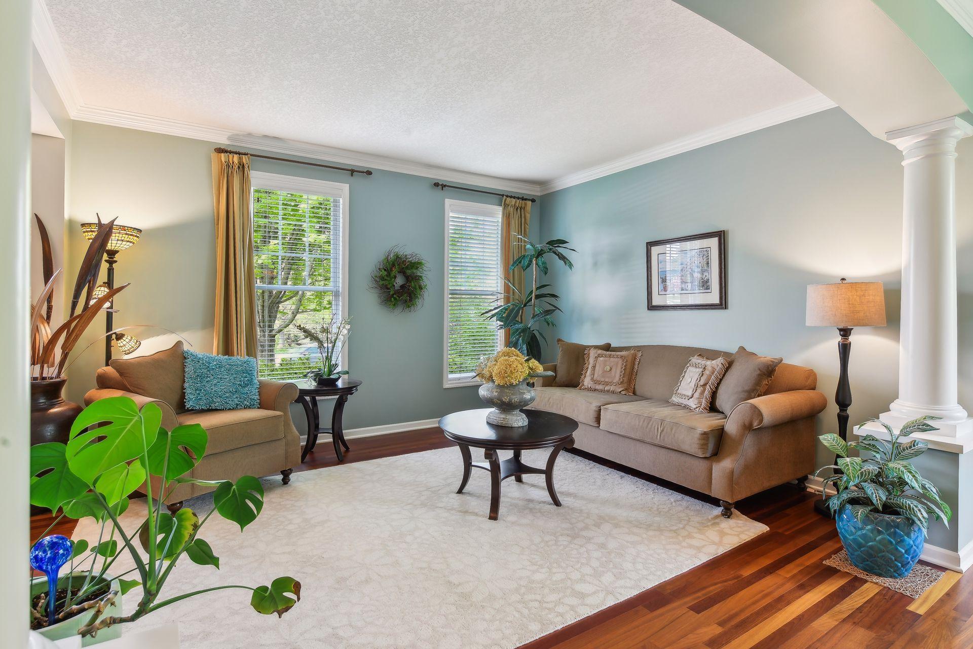6895 Ruby Lane