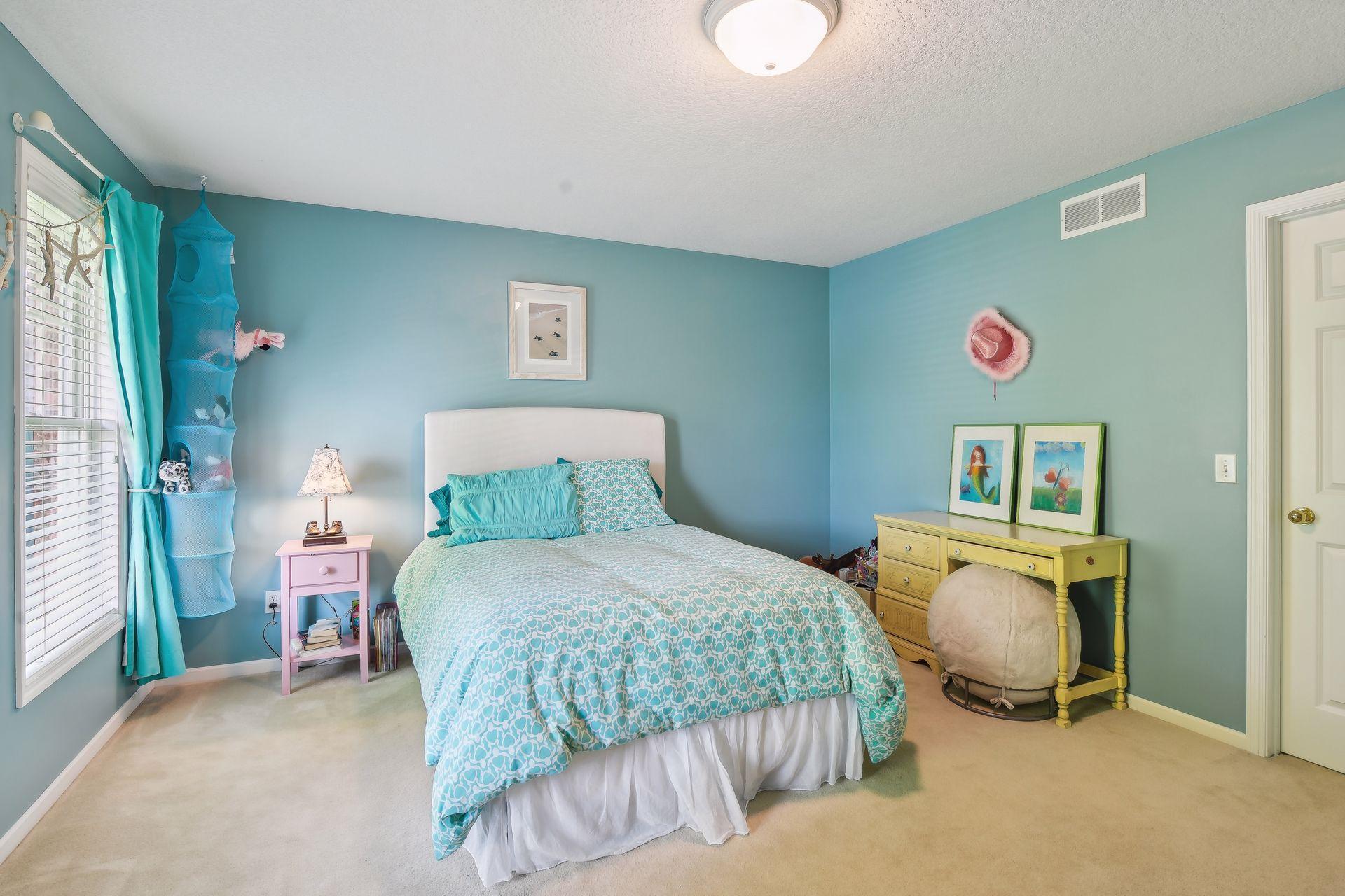 6895 Ruby Lane