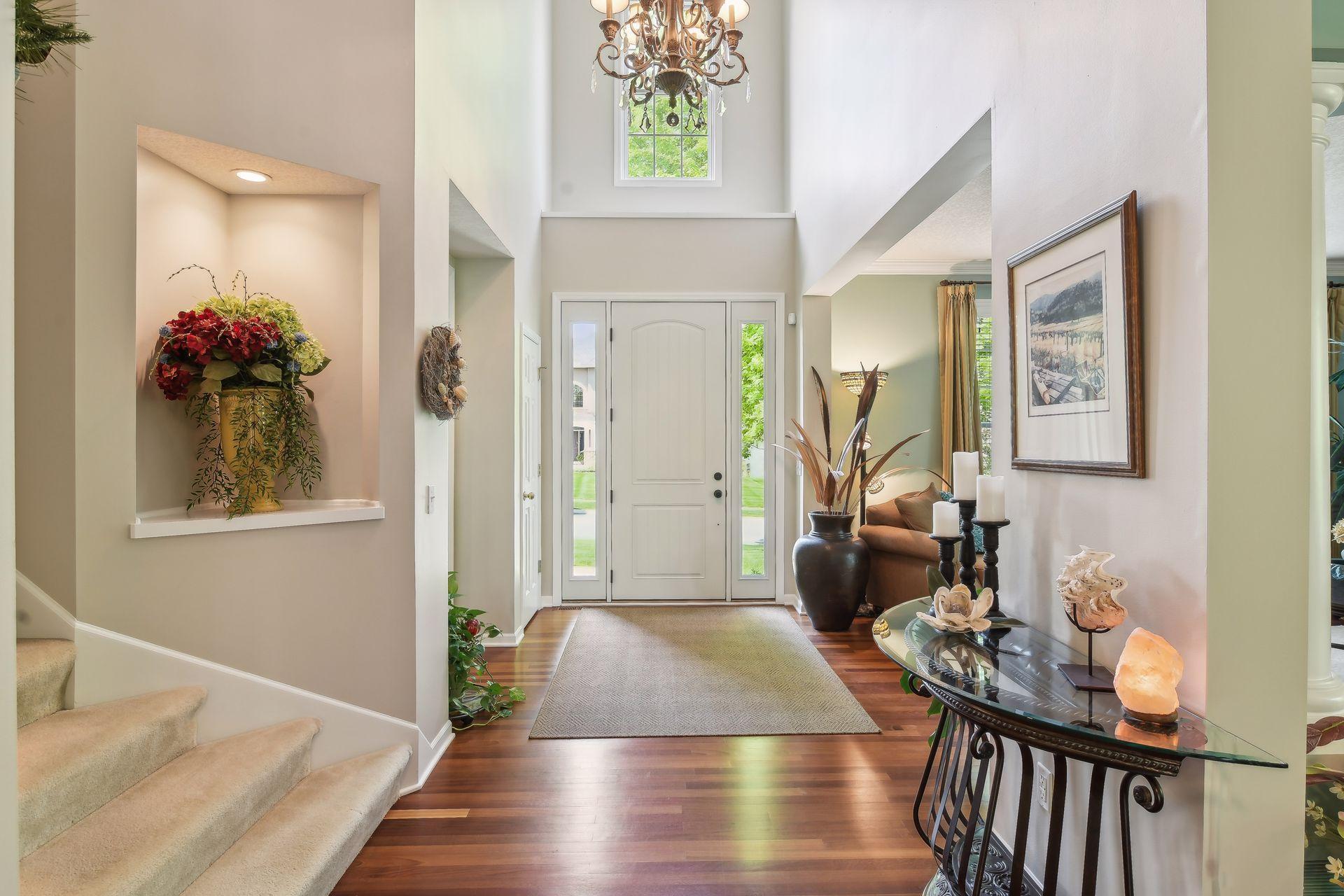 6895 Ruby Lane