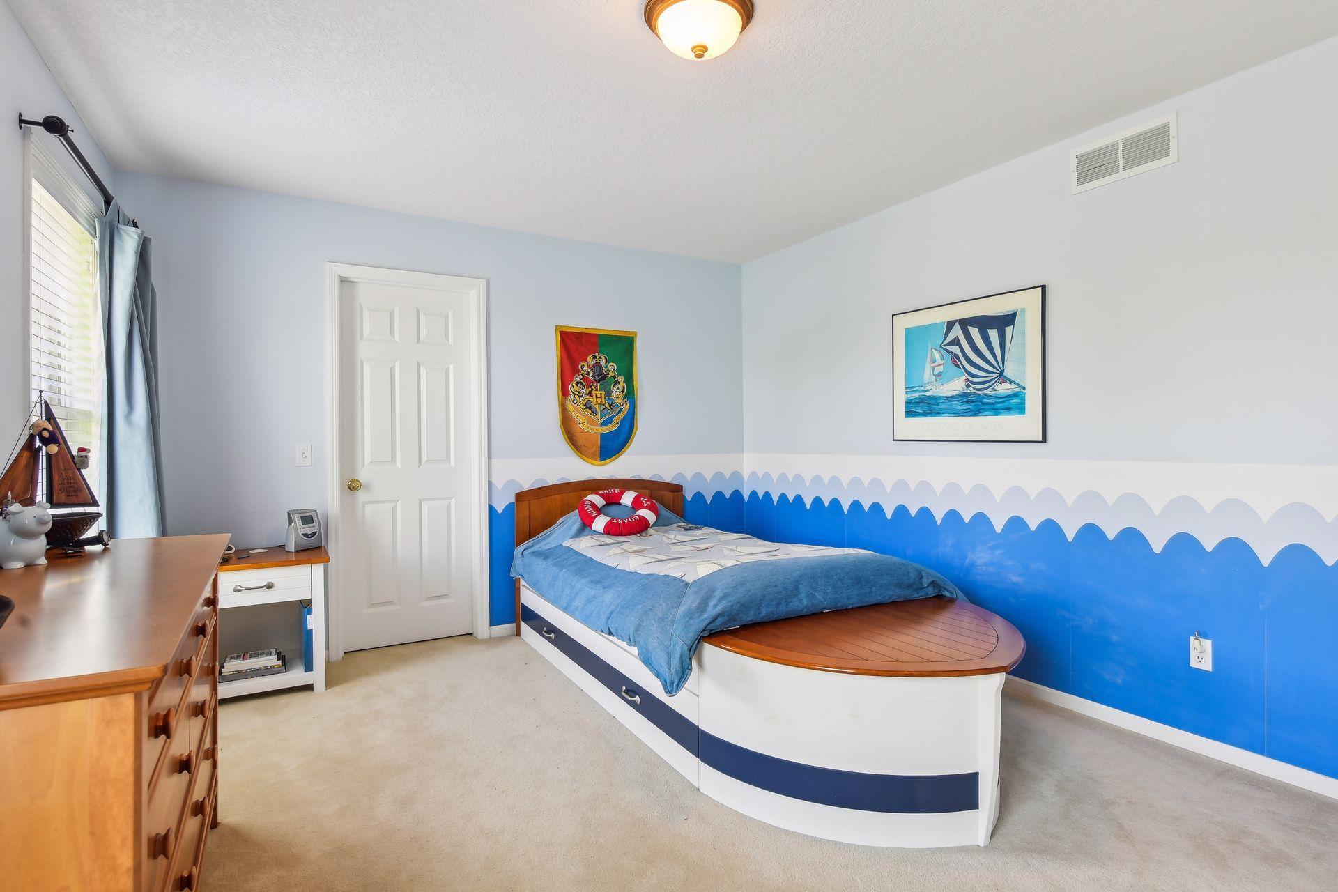 6895 Ruby Lane