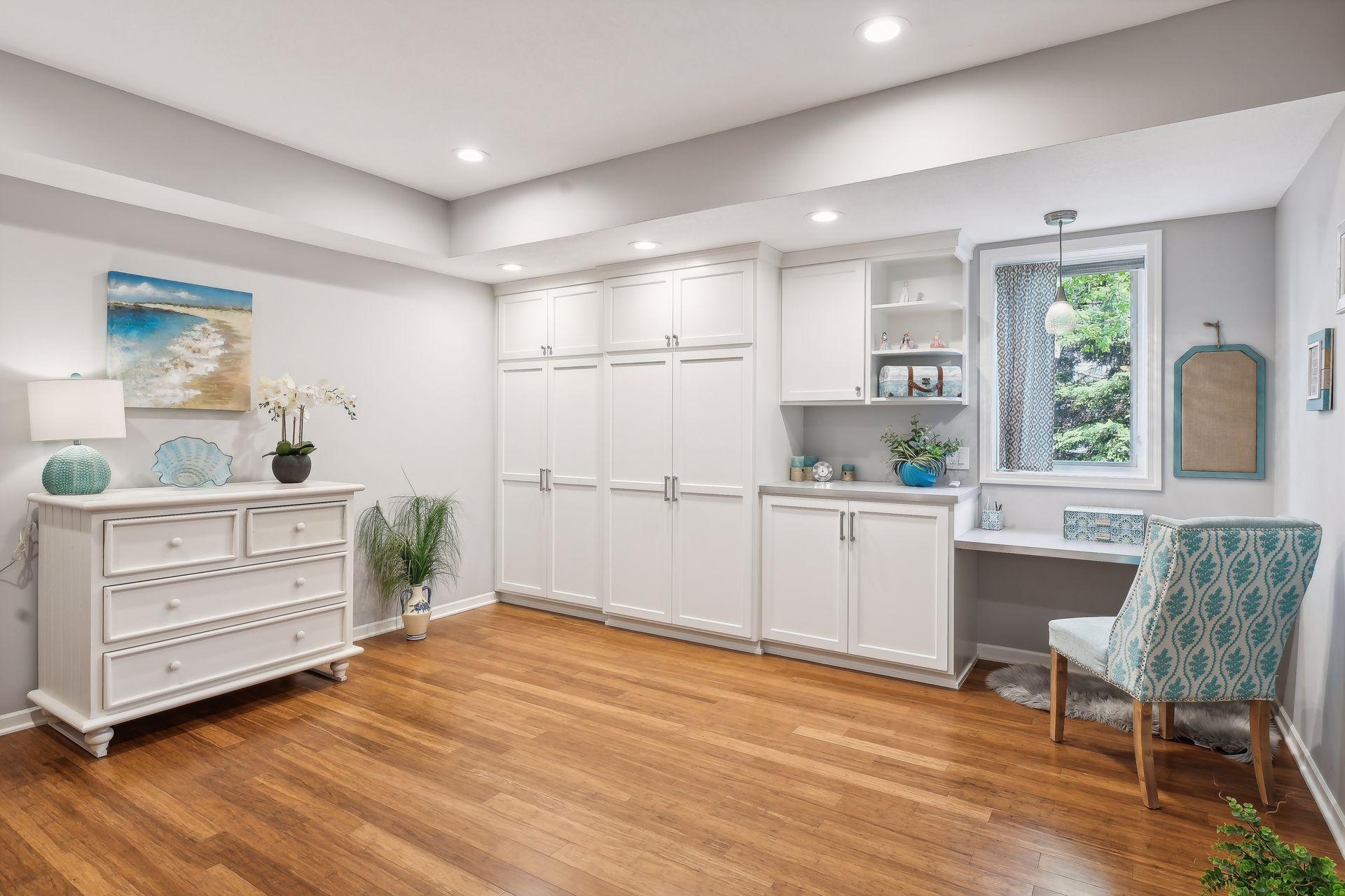 6895 Ruby Lane
