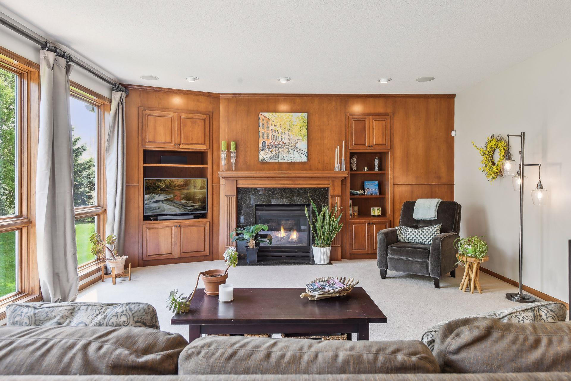 6895 Ruby Lane