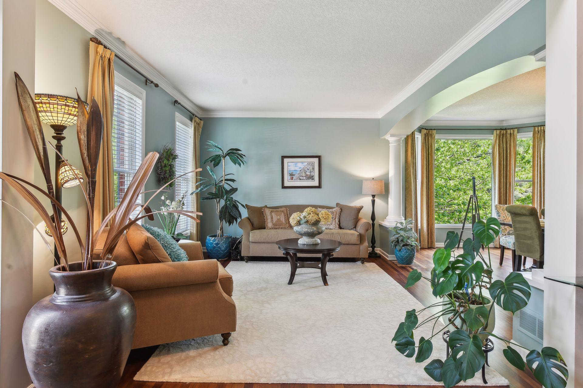 6895 Ruby Lane