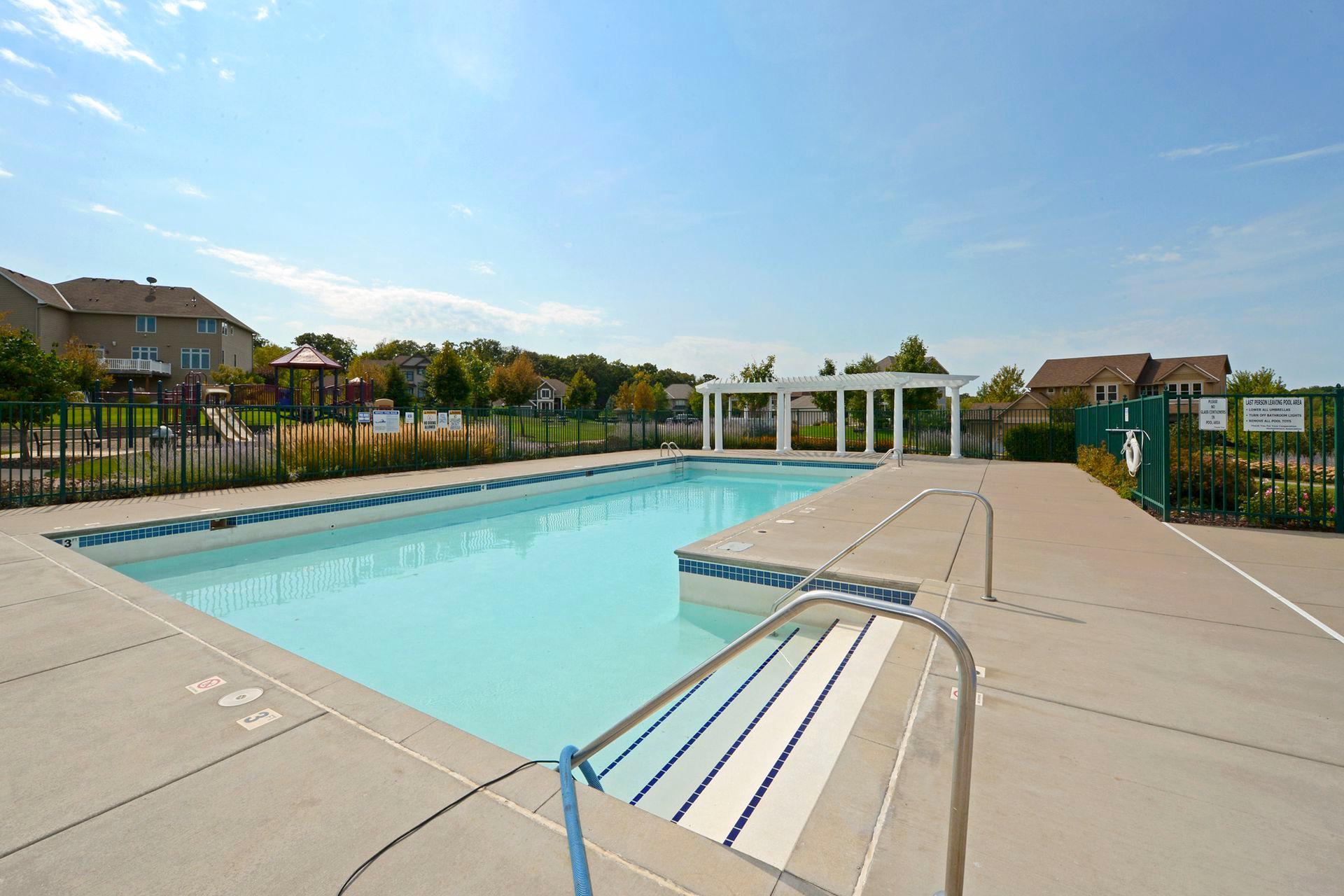 6895 Ruby Lane