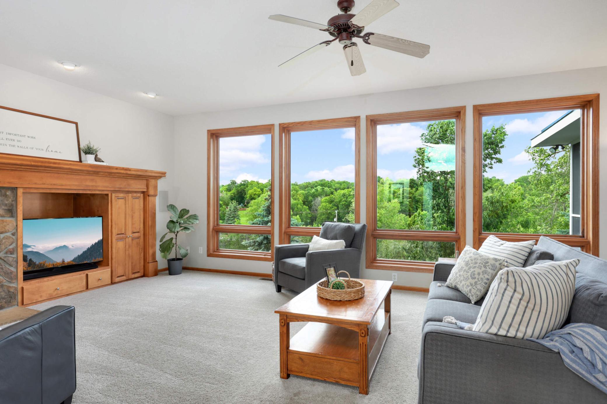 6855 Ruby Lane