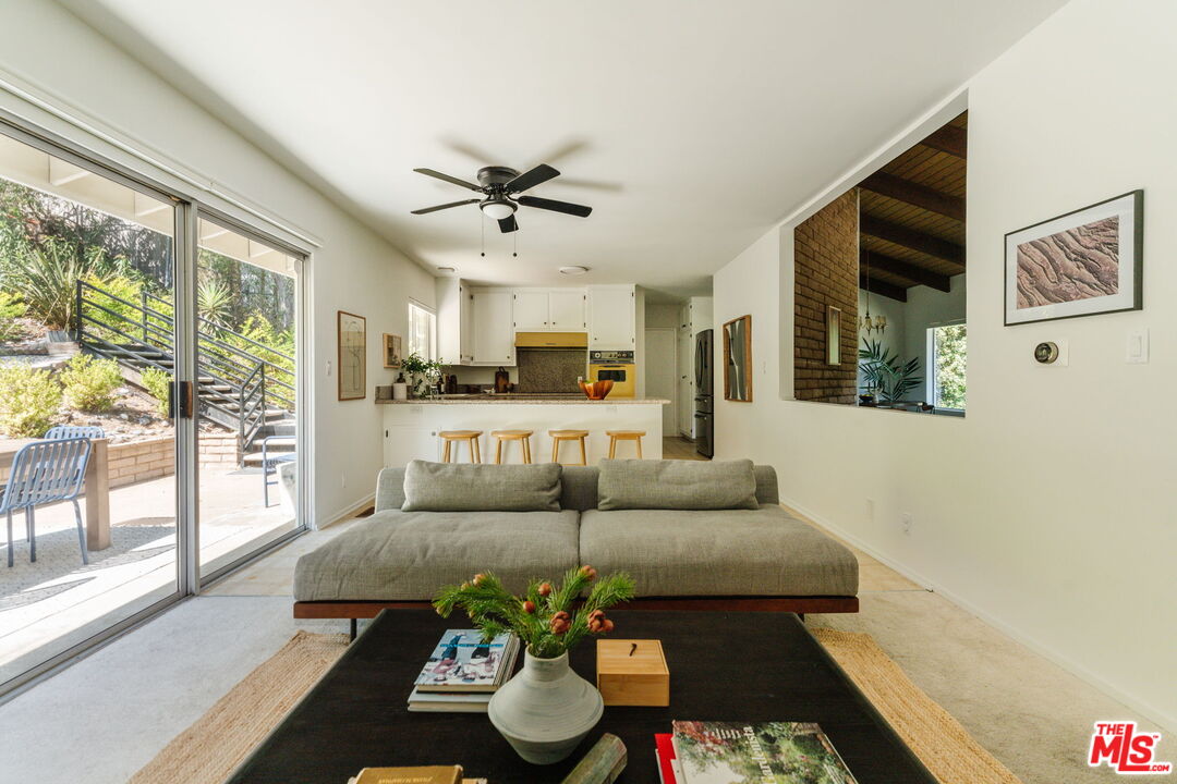 1728 Royal Blvd