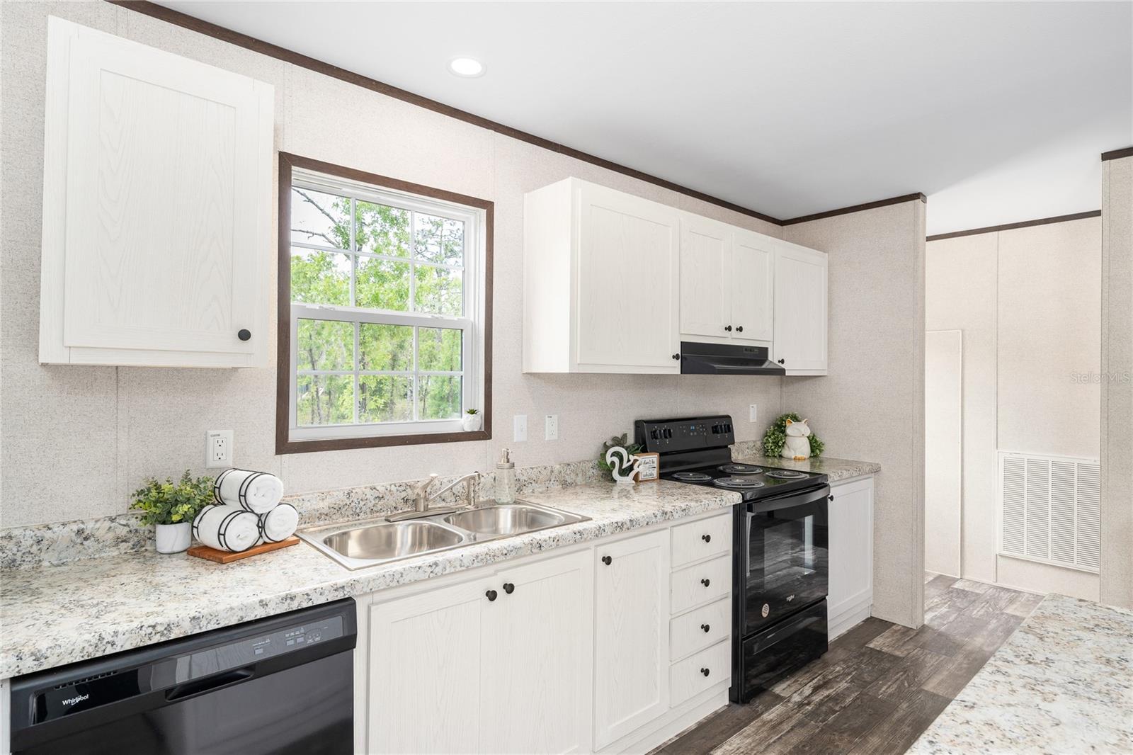 5450 NE 108TH TER