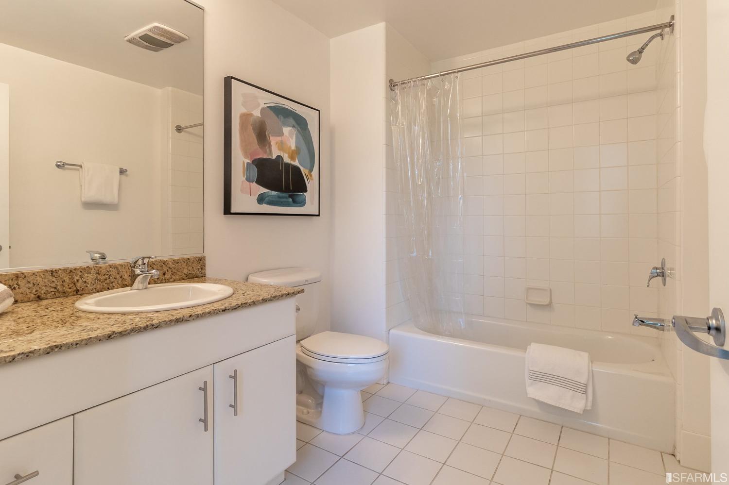 250 King Street Unit: 372