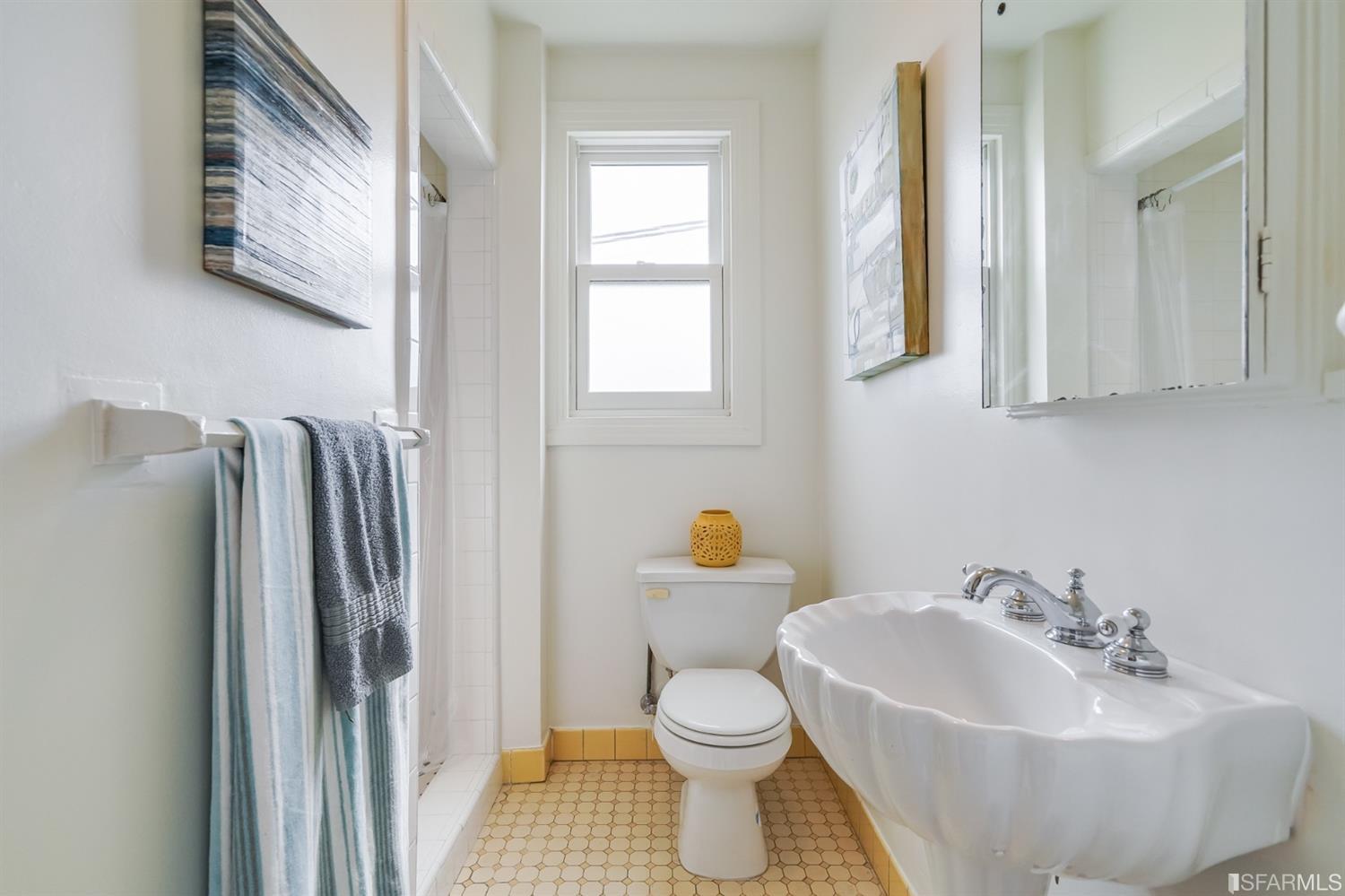 490 Connecticut Street Unit: 5