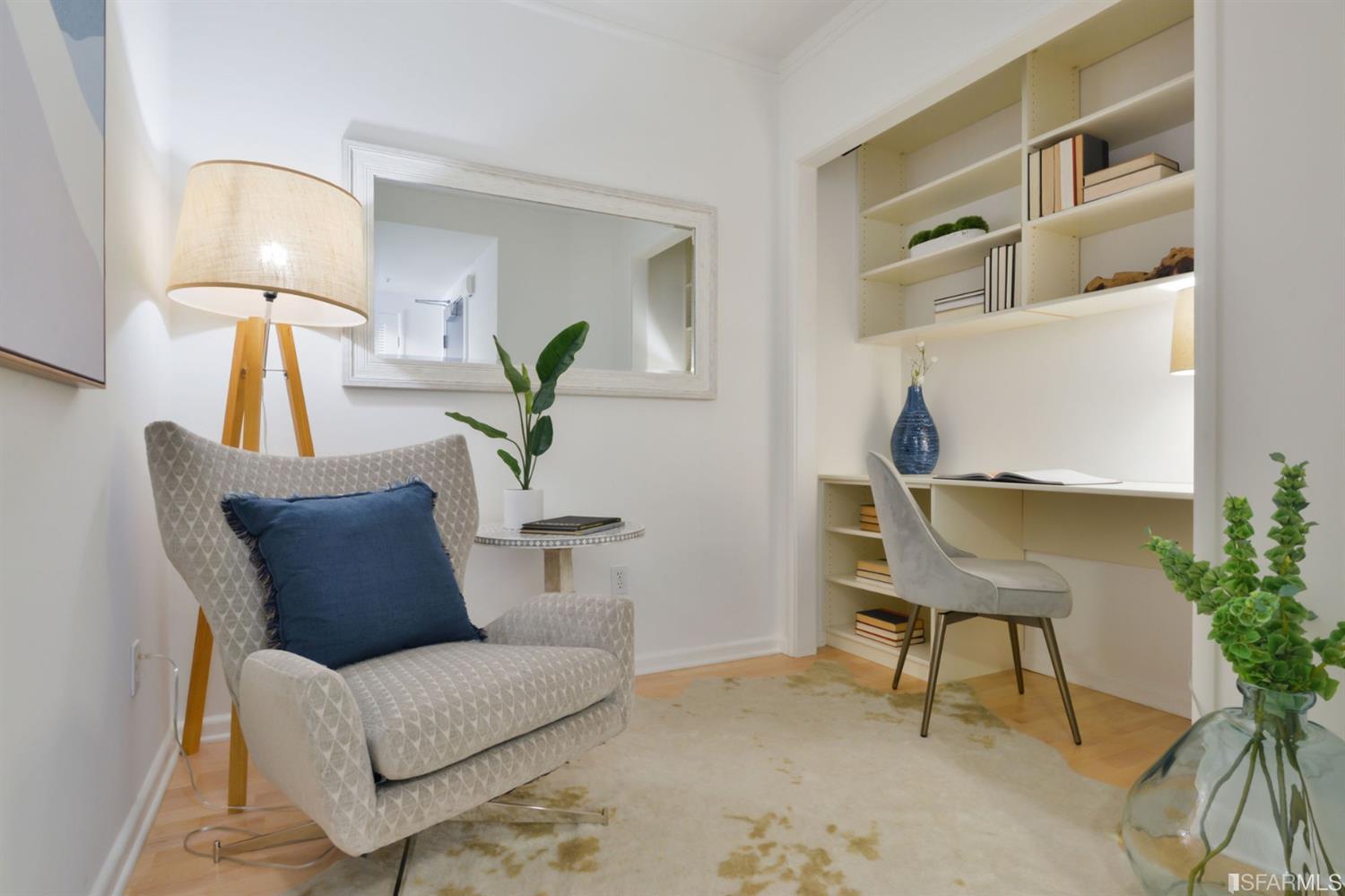 403 Main Street Unit: 516N