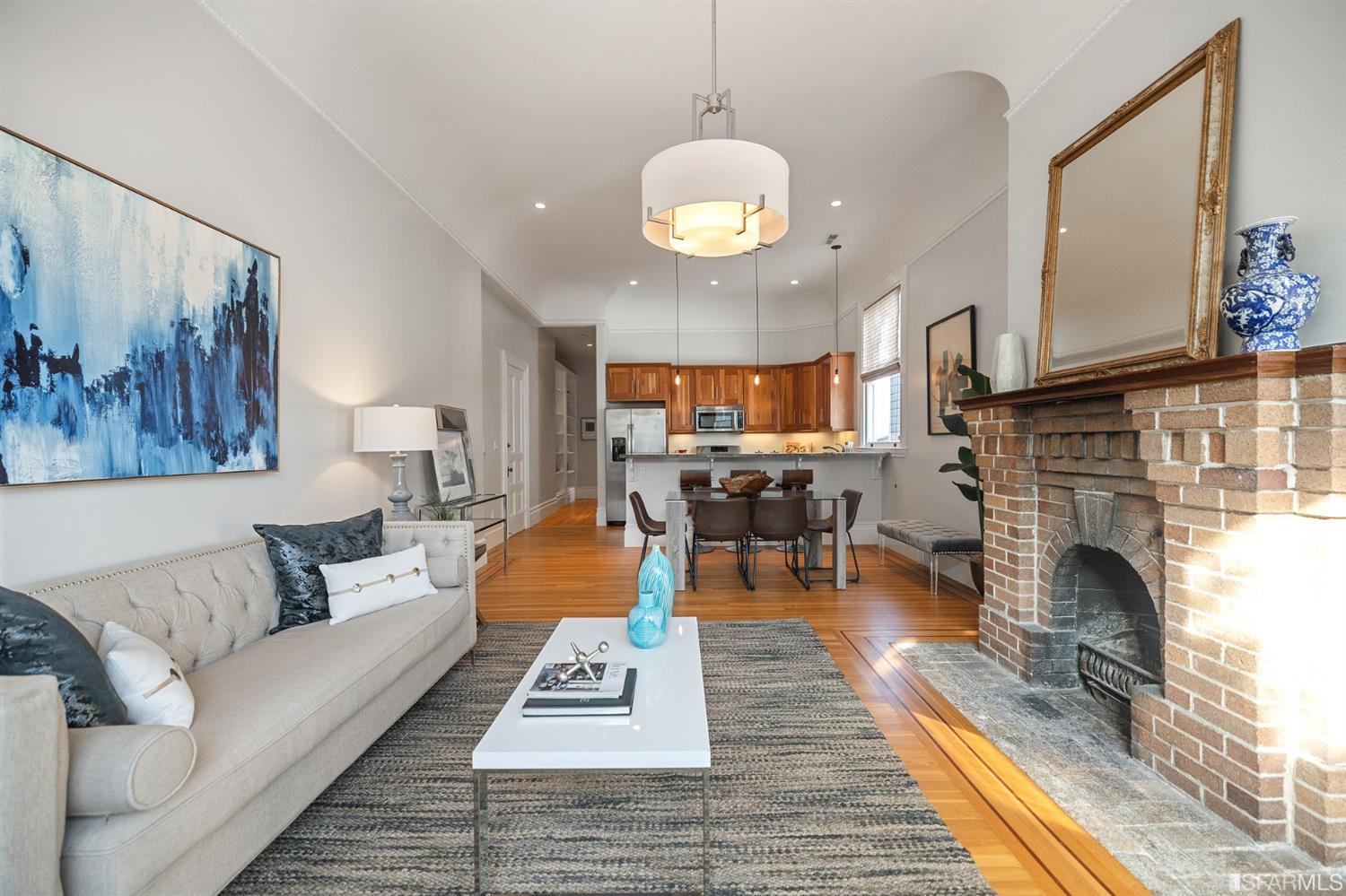 860 Waller Street Unit: 2