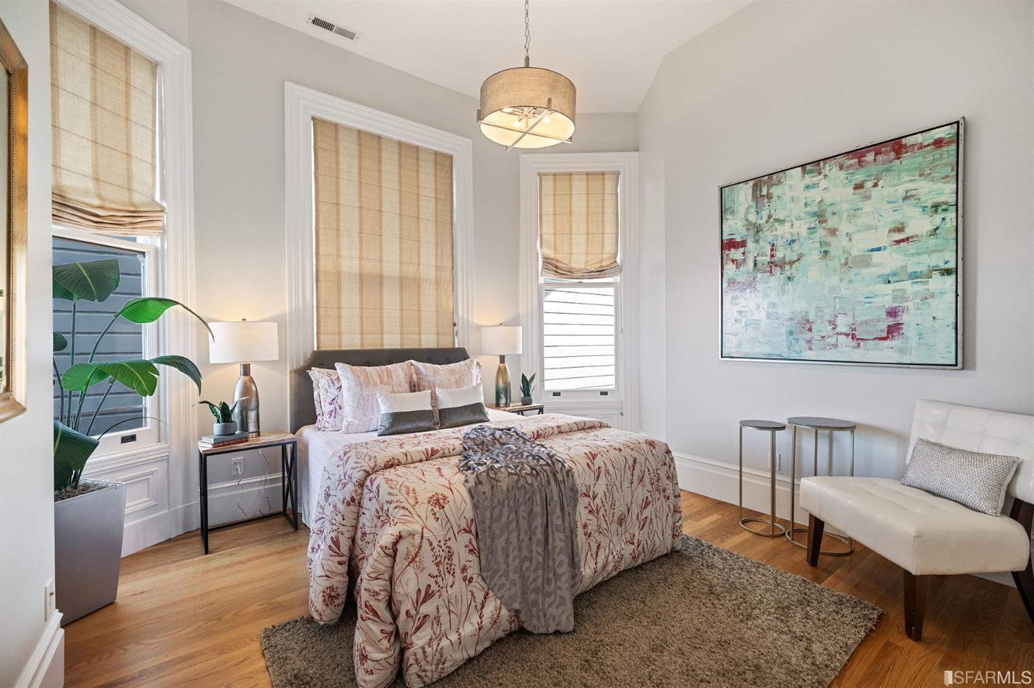 860 Waller Street Unit: 2