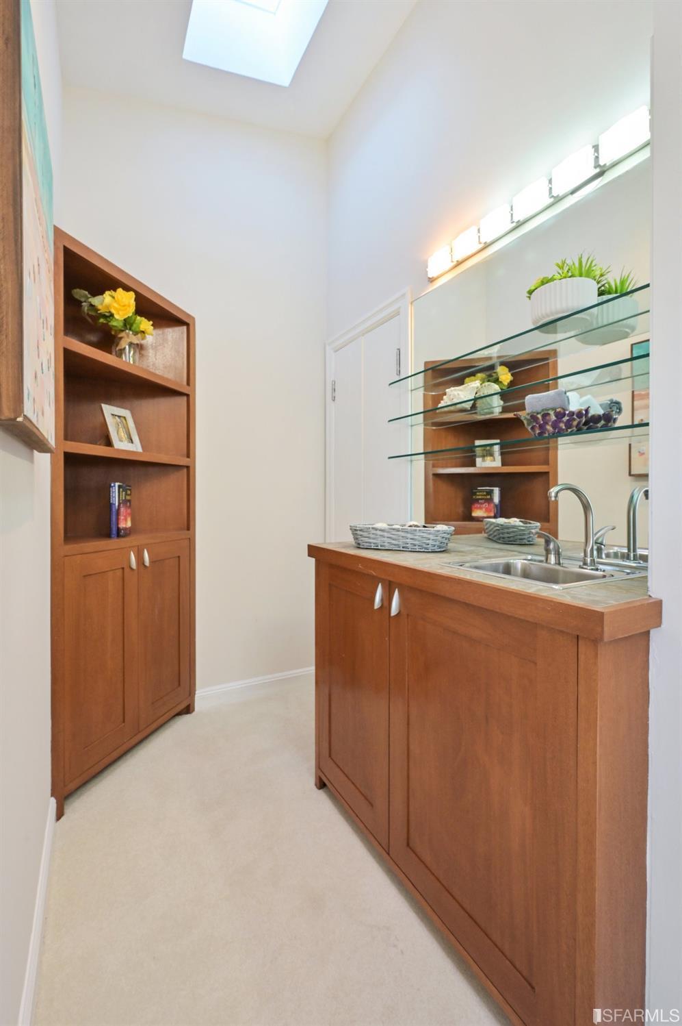 3620 Market Street Unit: 4