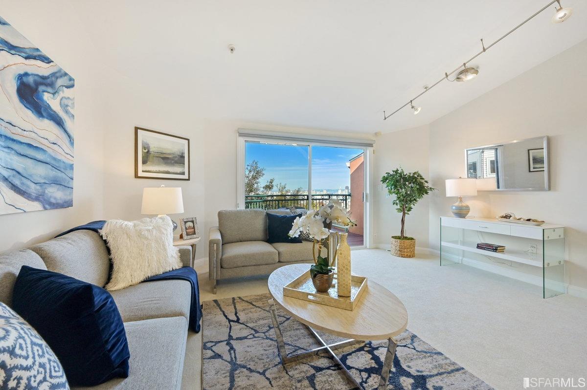 3620 Market Street Unit: 4
