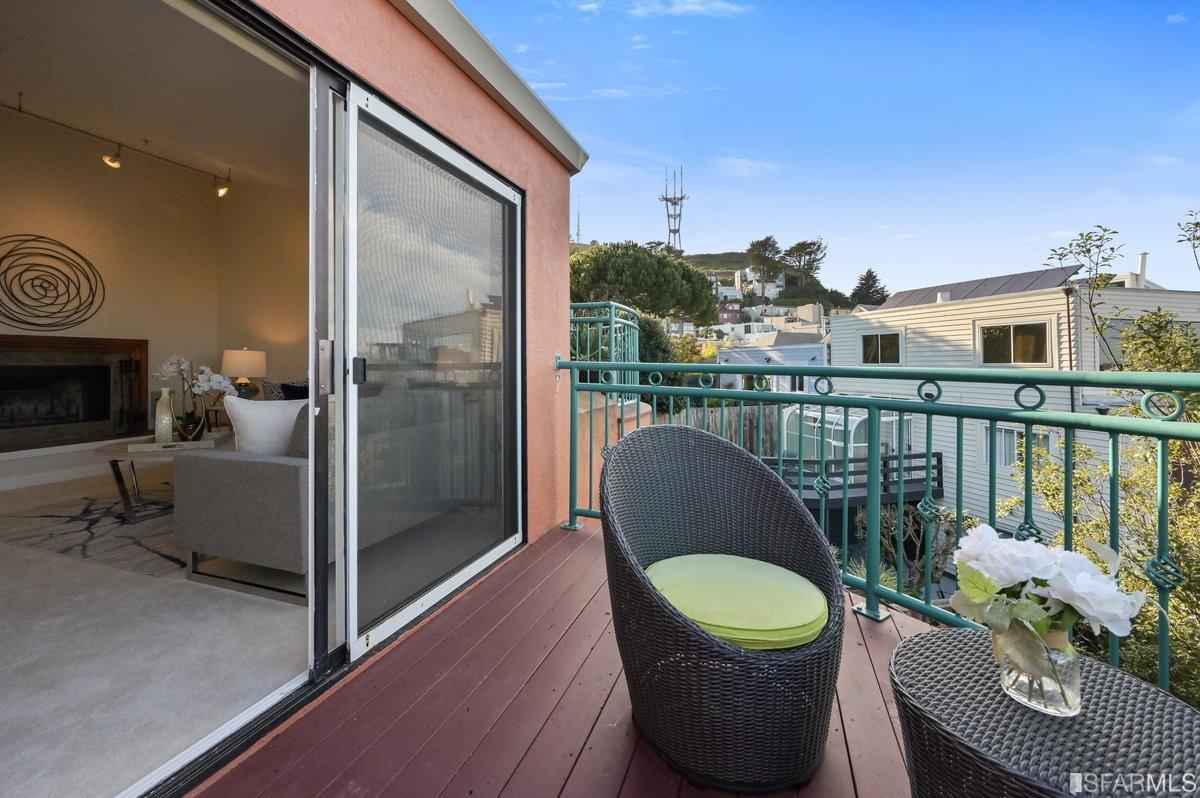 3620 Market Street Unit: 4