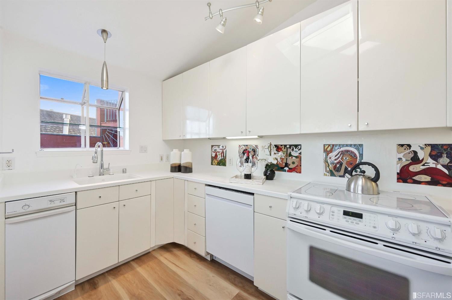 3620 Market Street Unit: 4