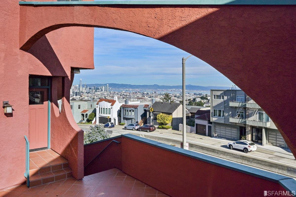 3620 Market Street Unit: 4