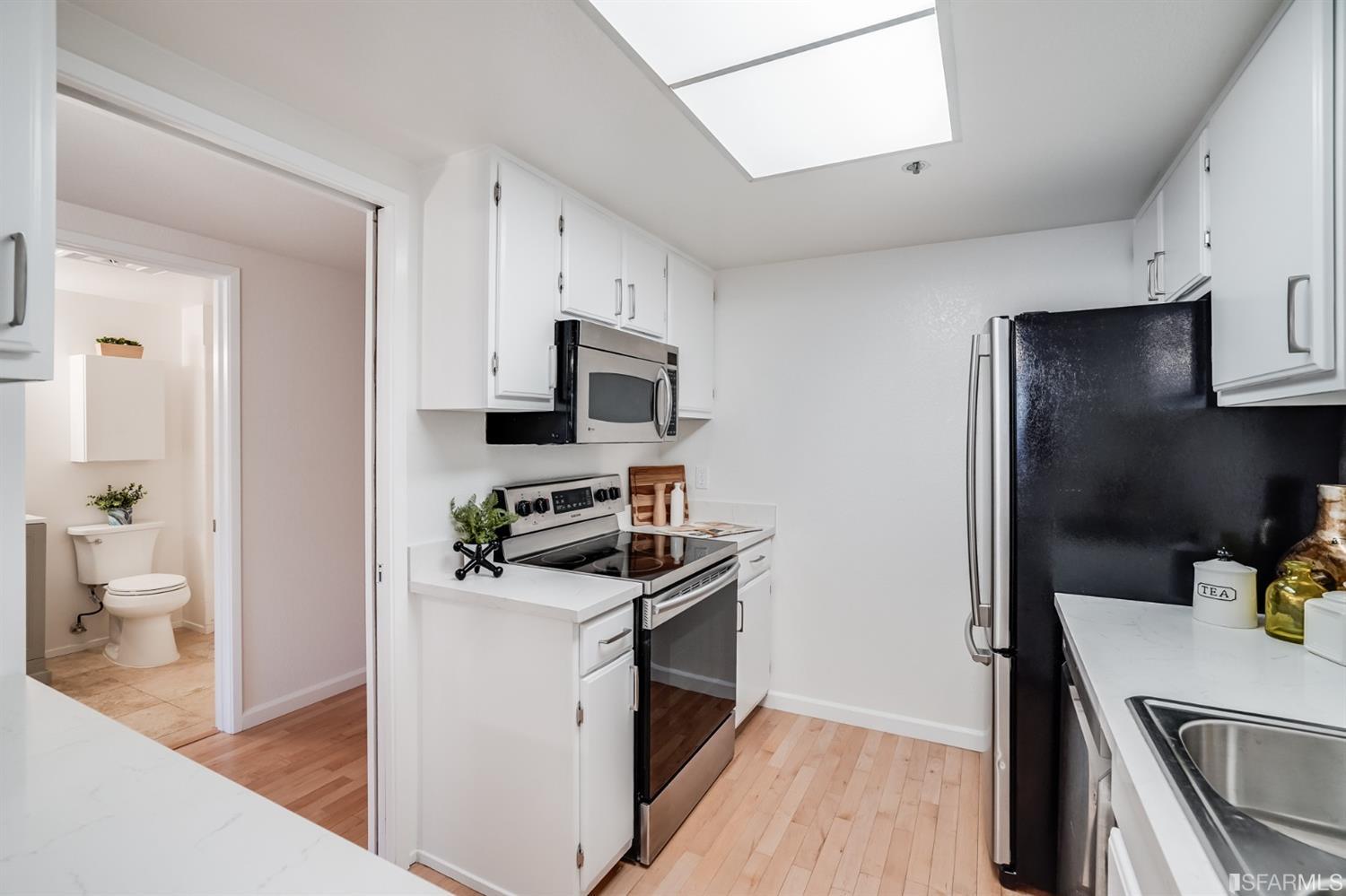 360 Guerrero Street Unit: 416