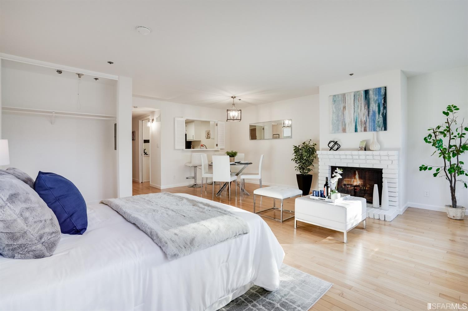 360 Guerrero Street Unit: 416