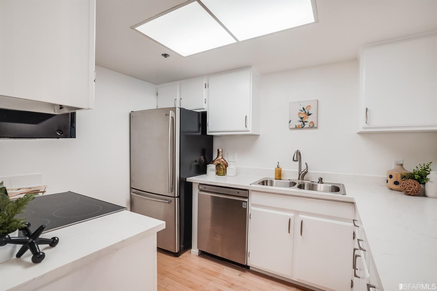 360 Guerrero Street Unit: 416