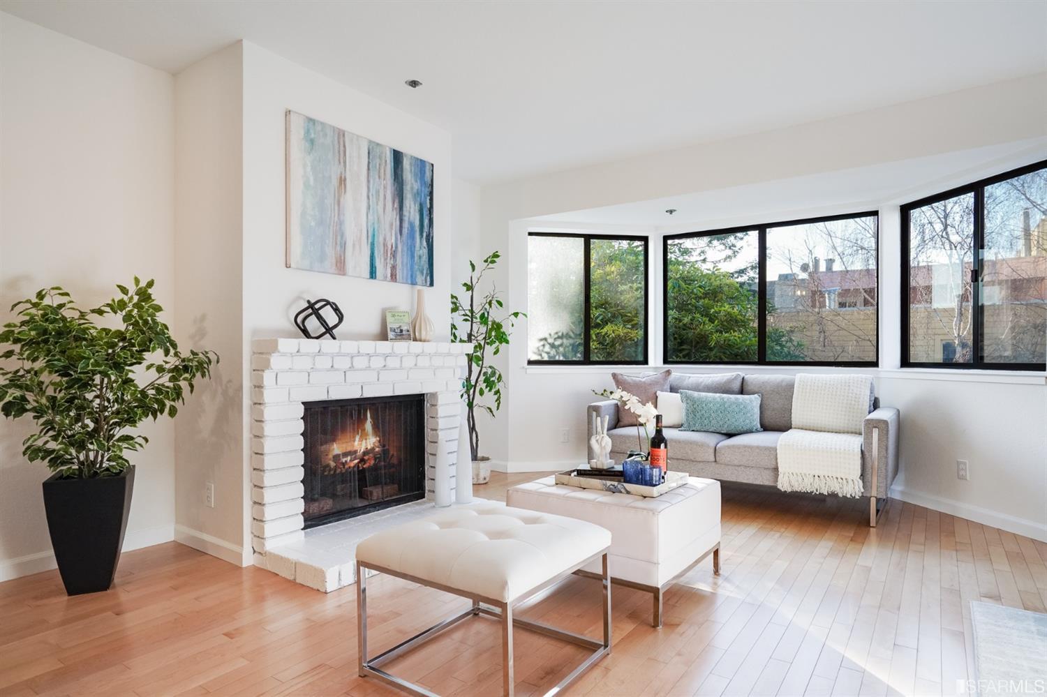 360 Guerrero Street Unit: 416