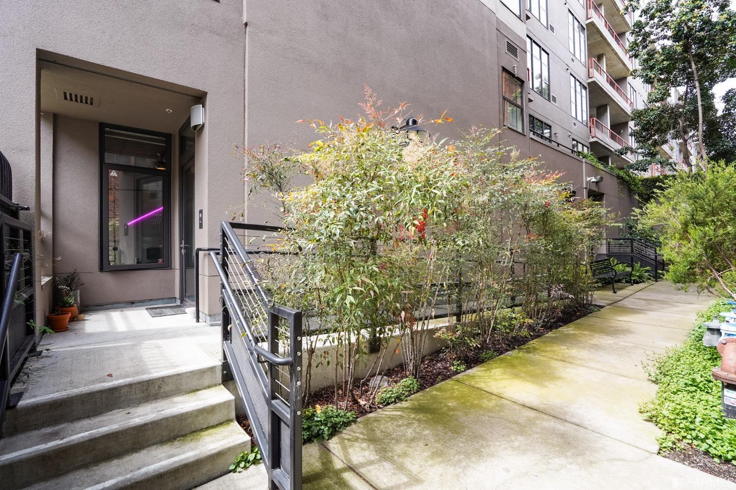 288 3rd Street Unit: 106