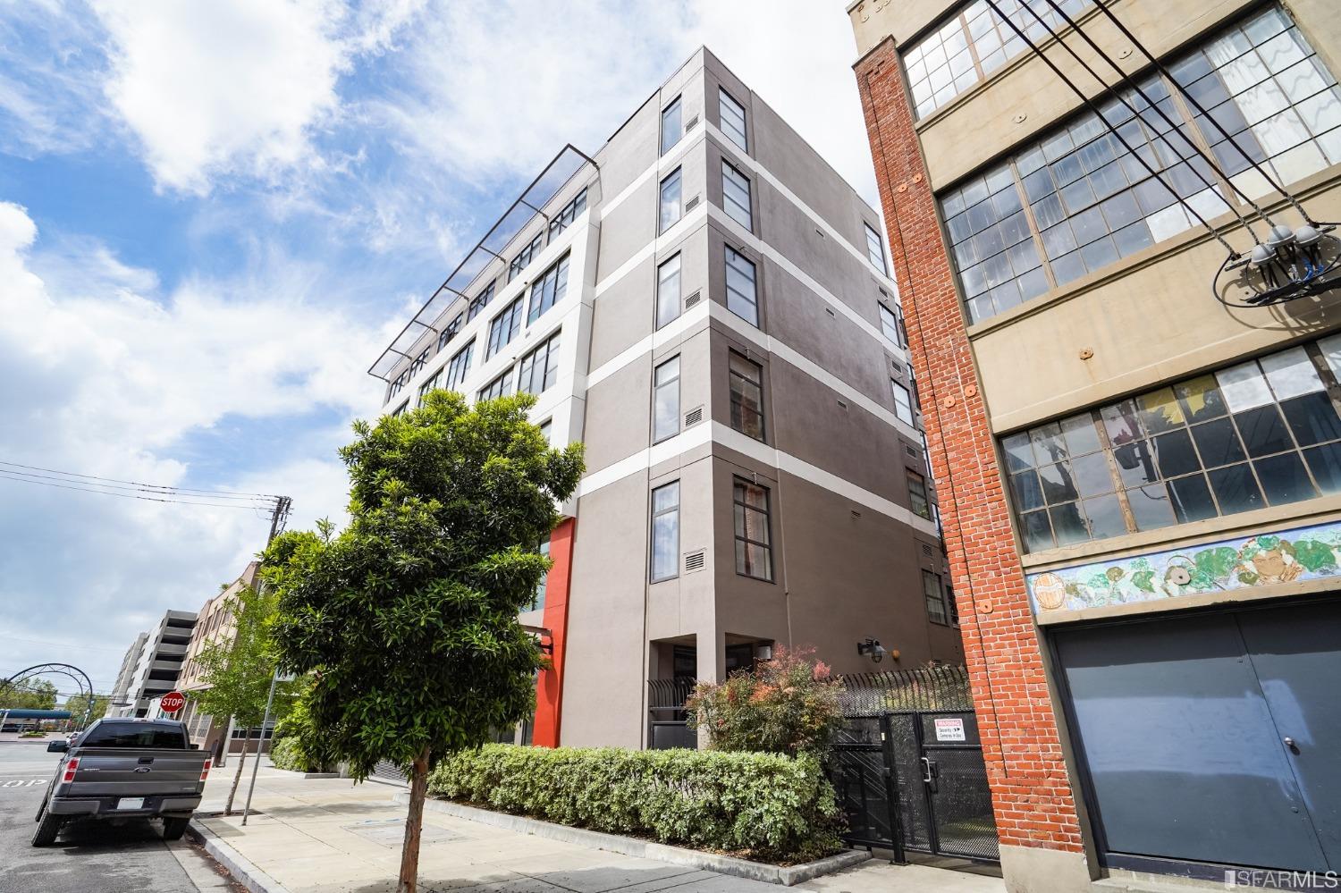 288 3rd Street Unit: 106