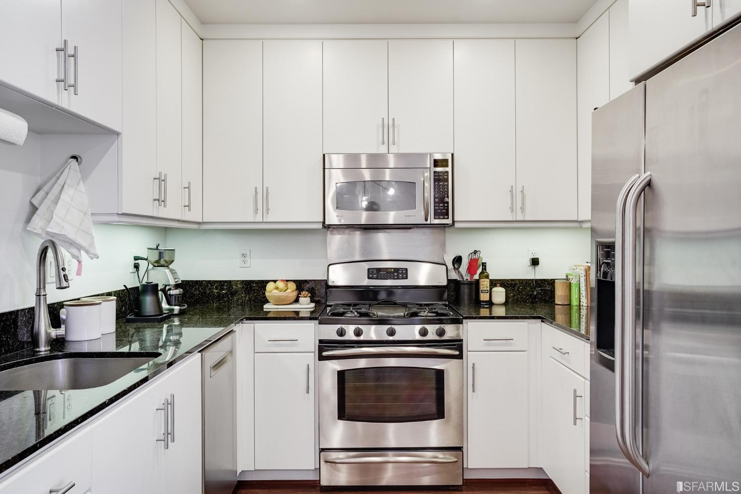 288 3rd Street Unit: 106