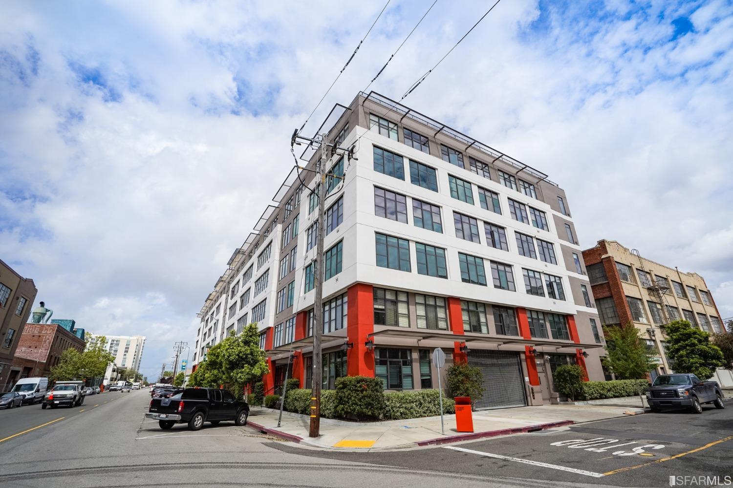 288 3rd Street Unit: 106