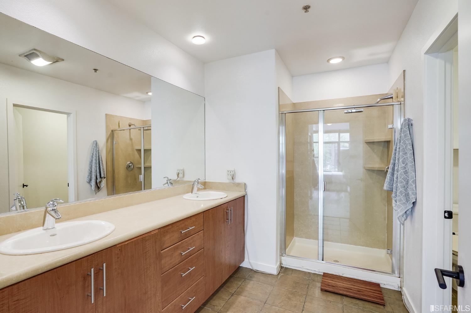 288 3rd Street Unit: 106