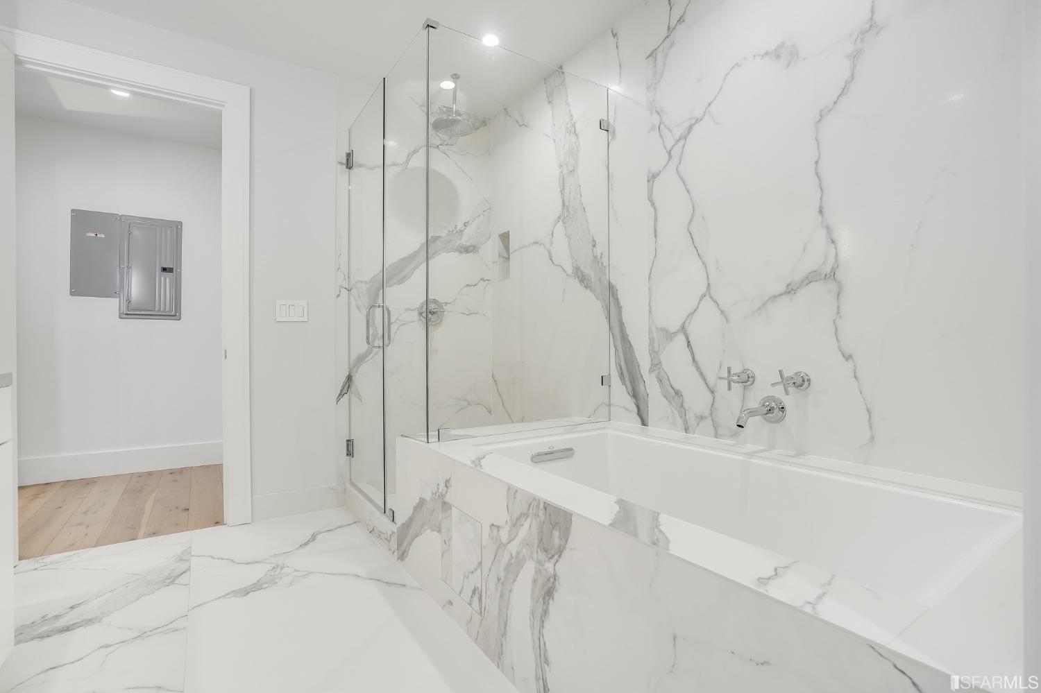 690 Market Street Unit: 201