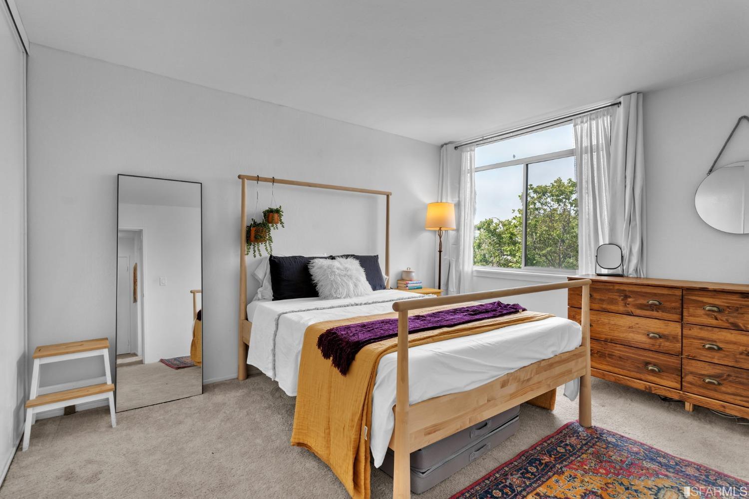 1420 Webster Street Unit: 6