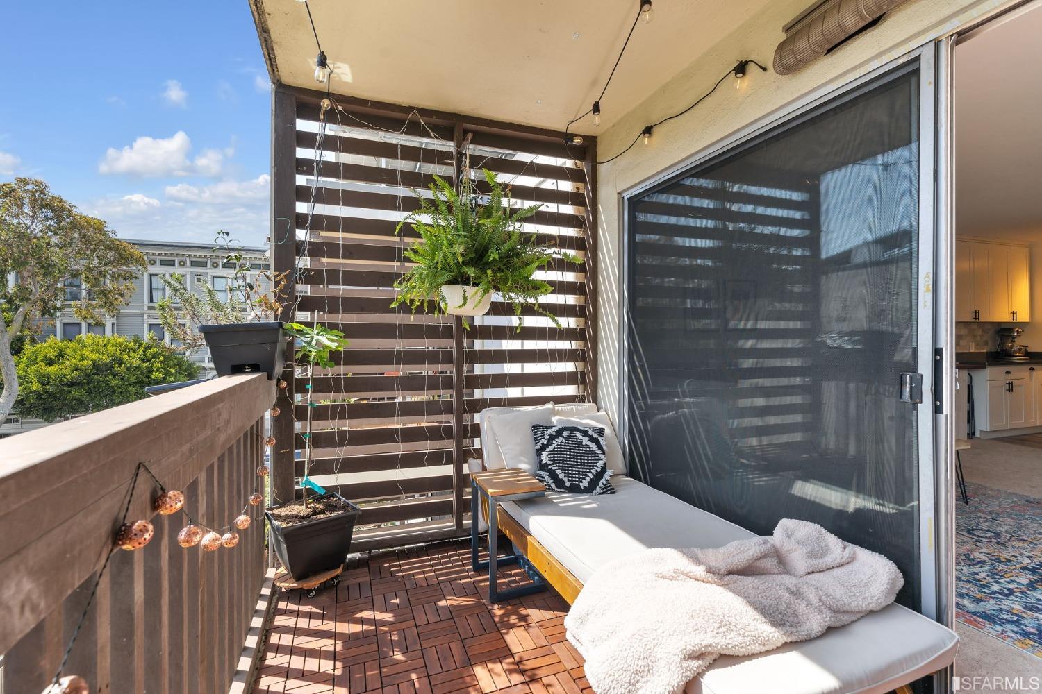 1420 Webster Street Unit: 6