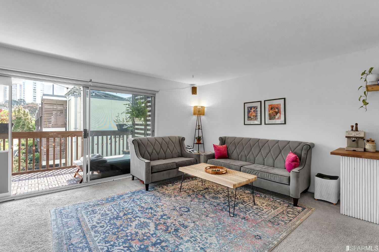 1420 Webster Street Unit: 6