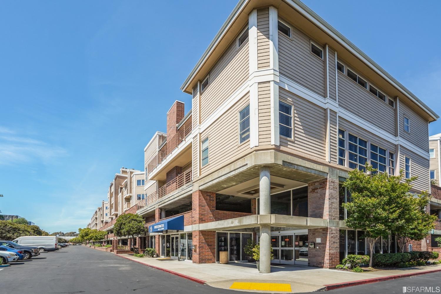 6400 Christie Avenue Unit: 2213