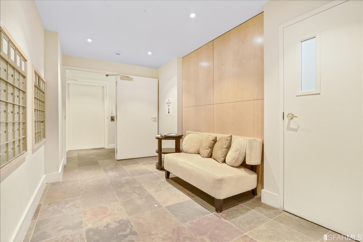 650 Chestnut Street Unit: 408