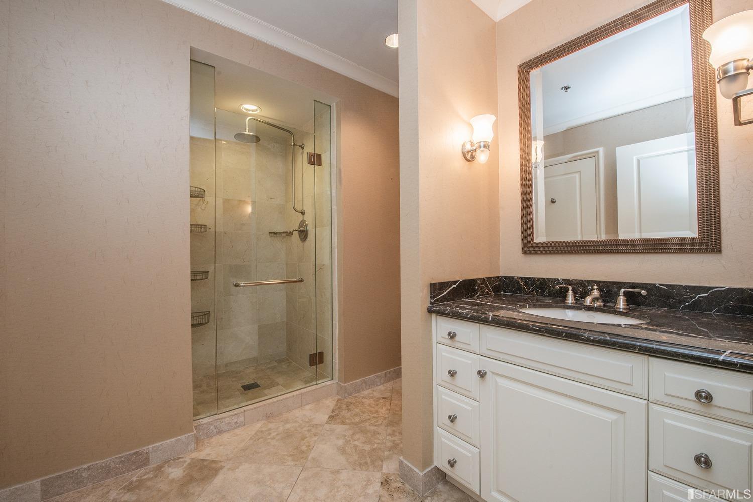 690 Market Street Unit: 2201