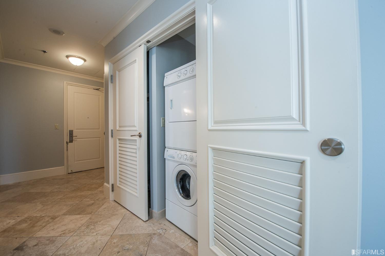 690 Market Street Unit: 2201