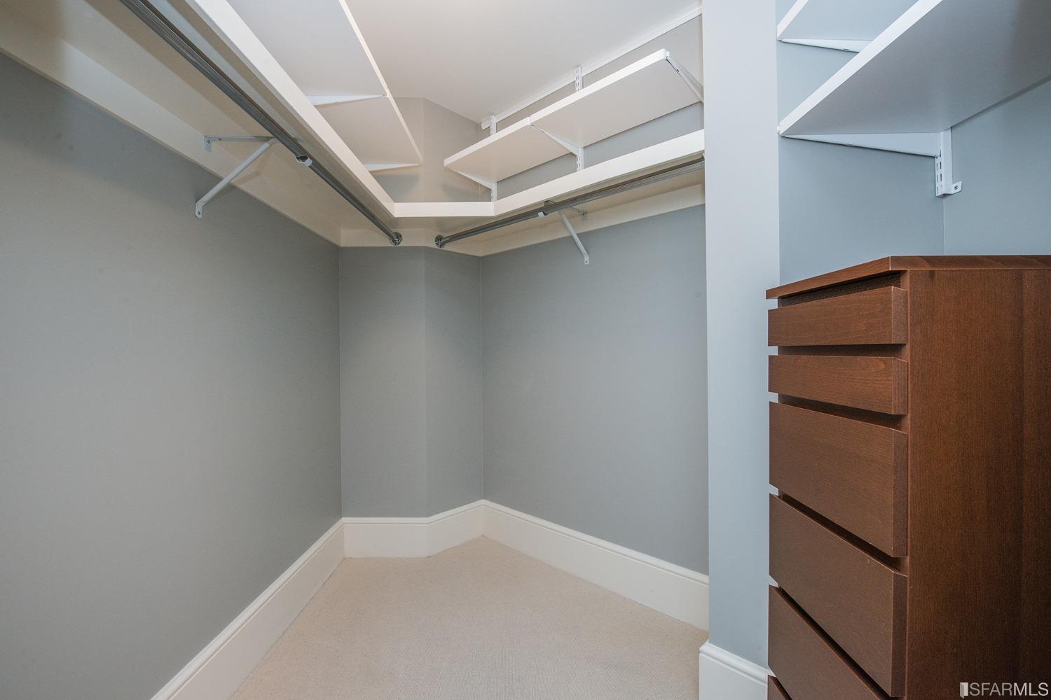 690 Market Street Unit: 2201