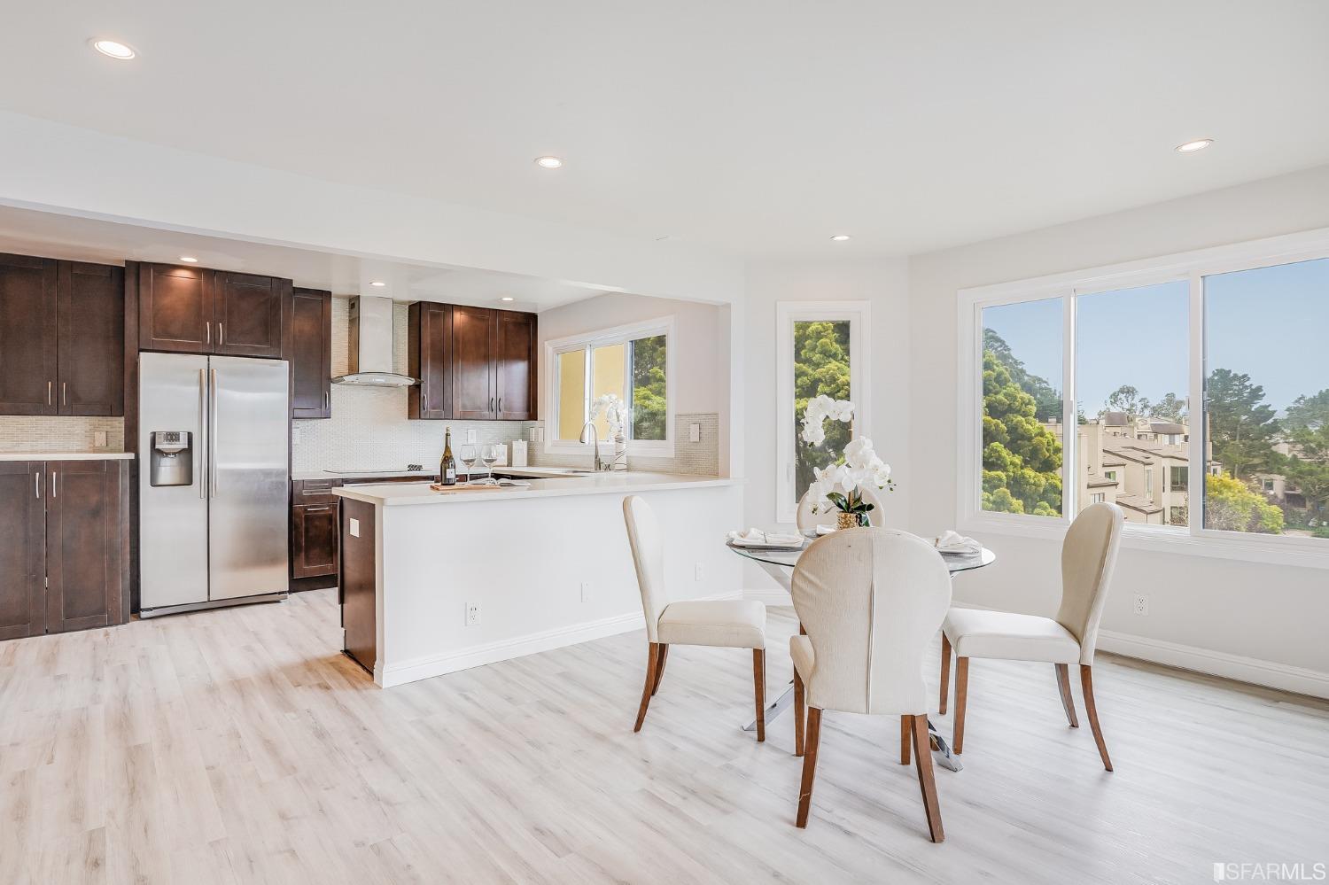 109 S Lake Merced Hills Unit: 3E