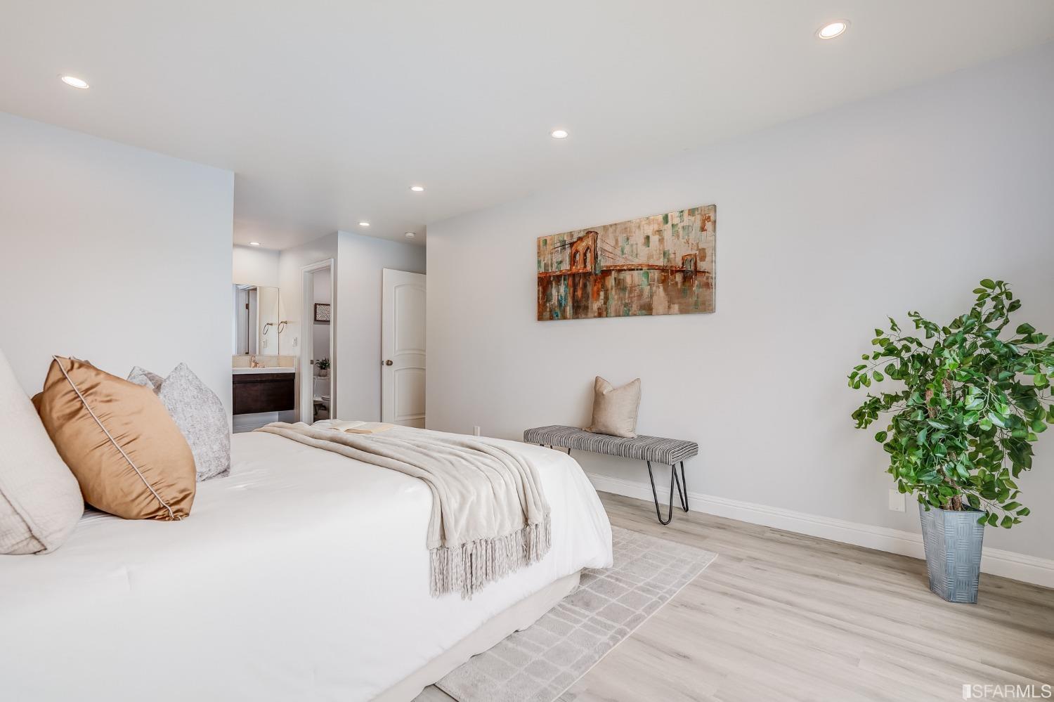 109 S Lake Merced Hills Unit: 3E