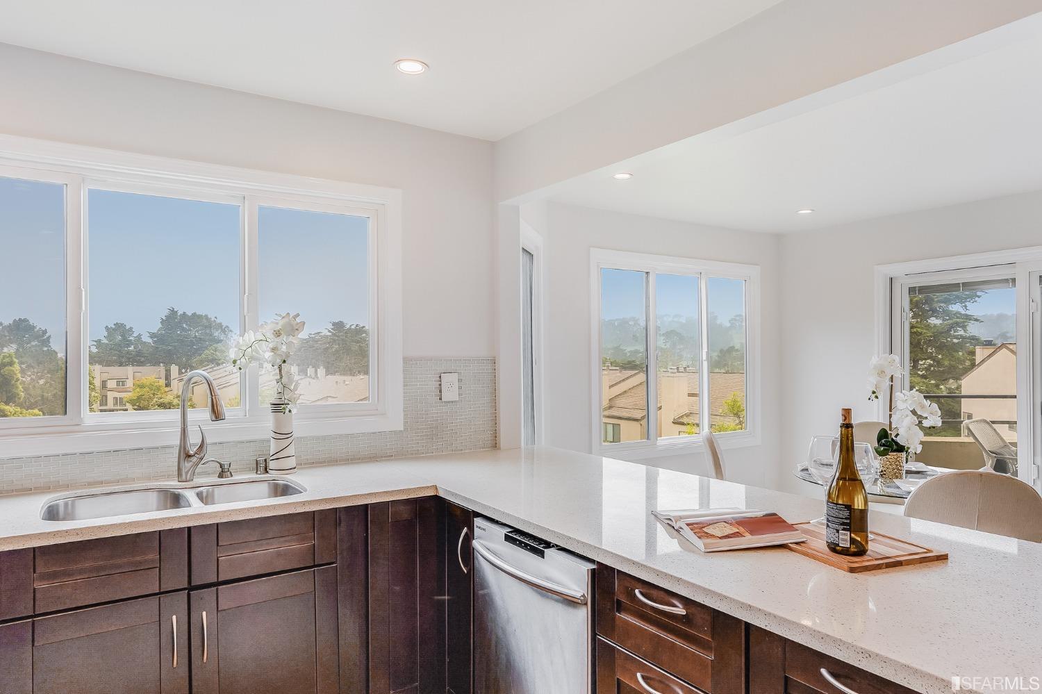 109 S Lake Merced Hills Unit: 3E