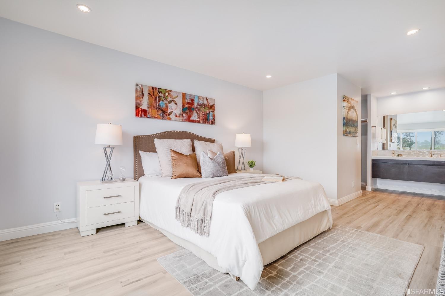 109 S Lake Merced Hills Unit: 3E