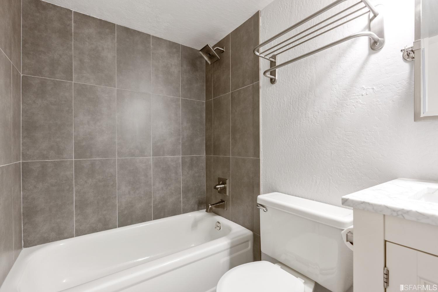 1077 Wesley Court Unit: 1