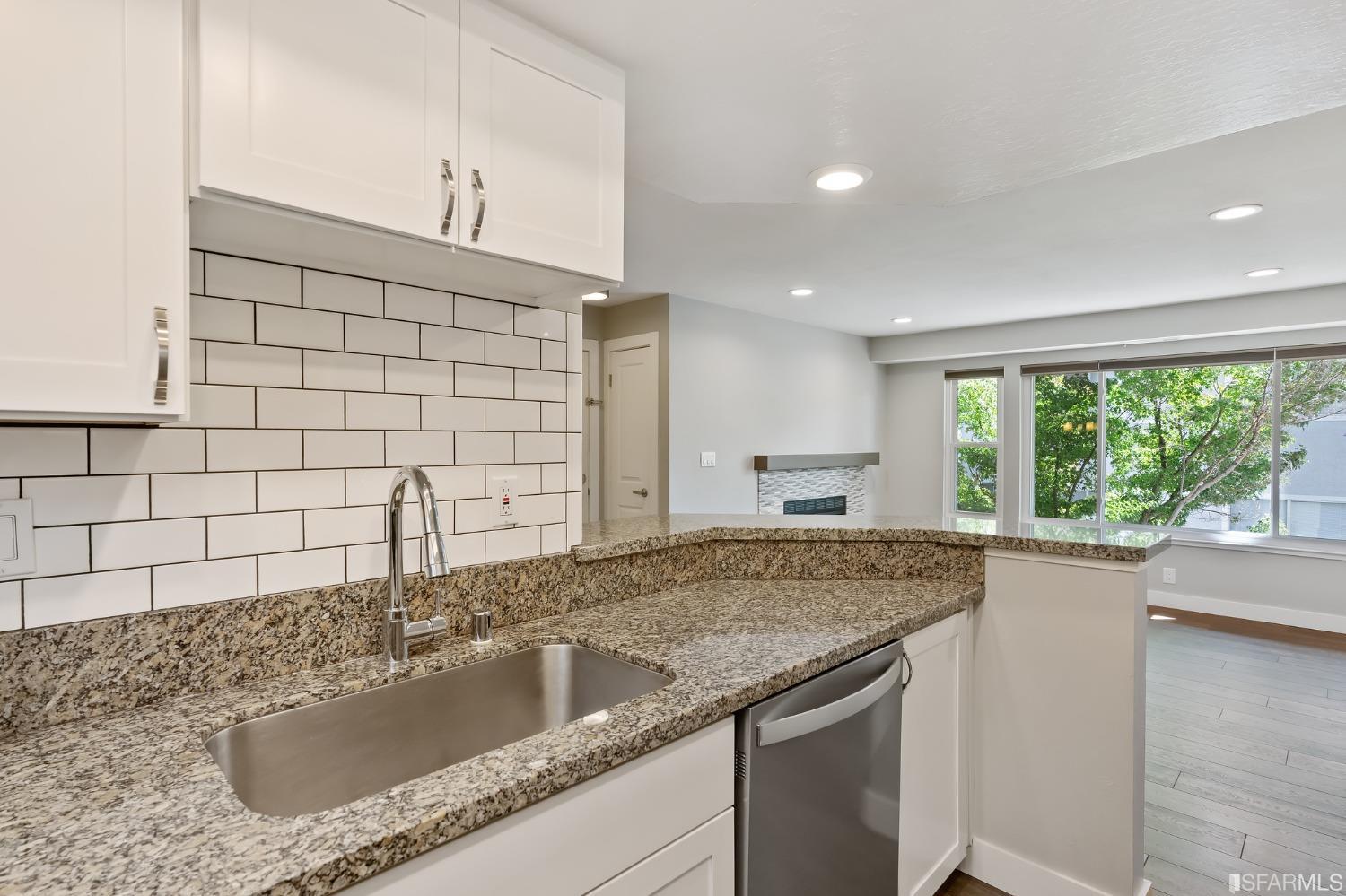 1077 Wesley Court Unit: 1