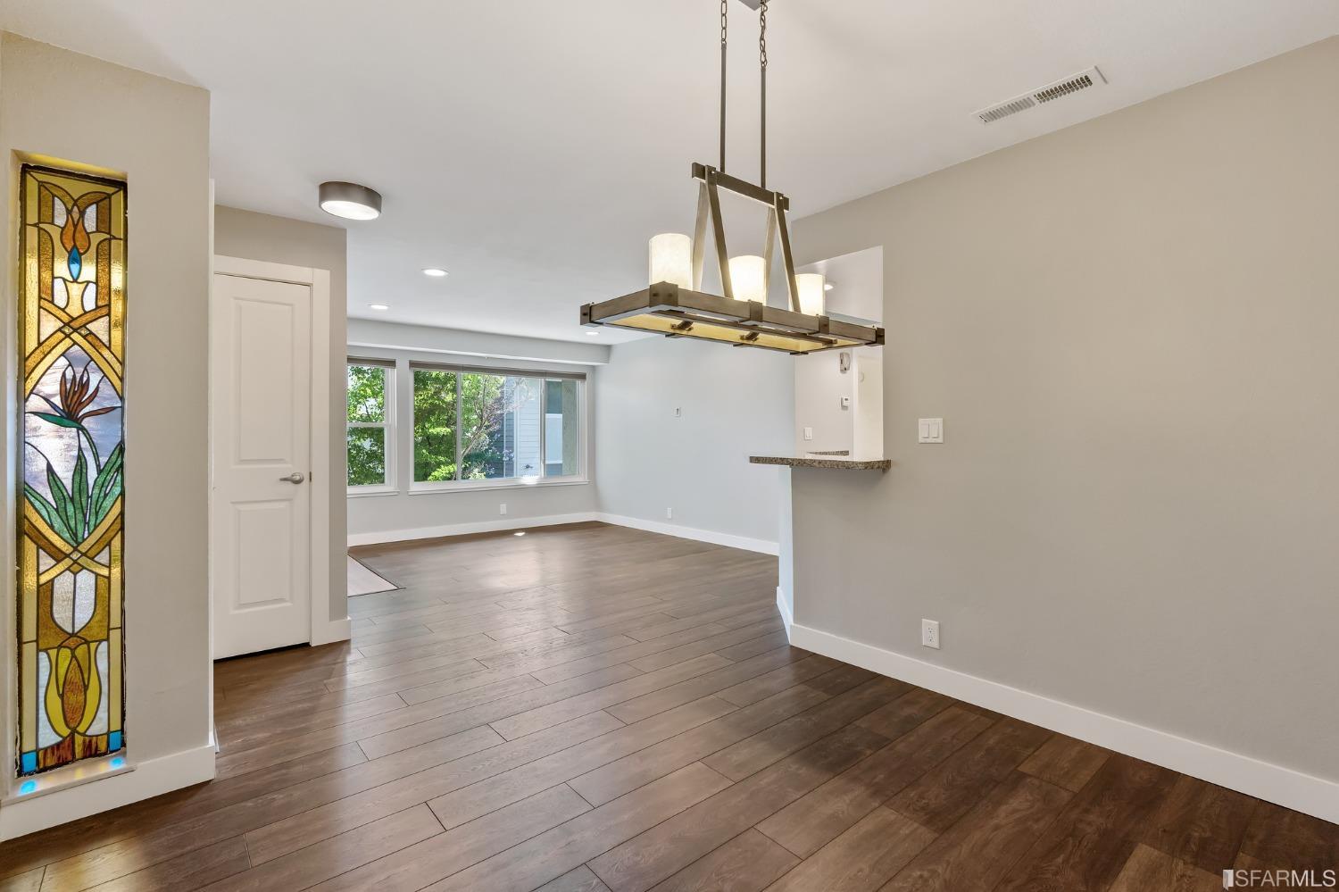 1077 Wesley Court Unit: 1