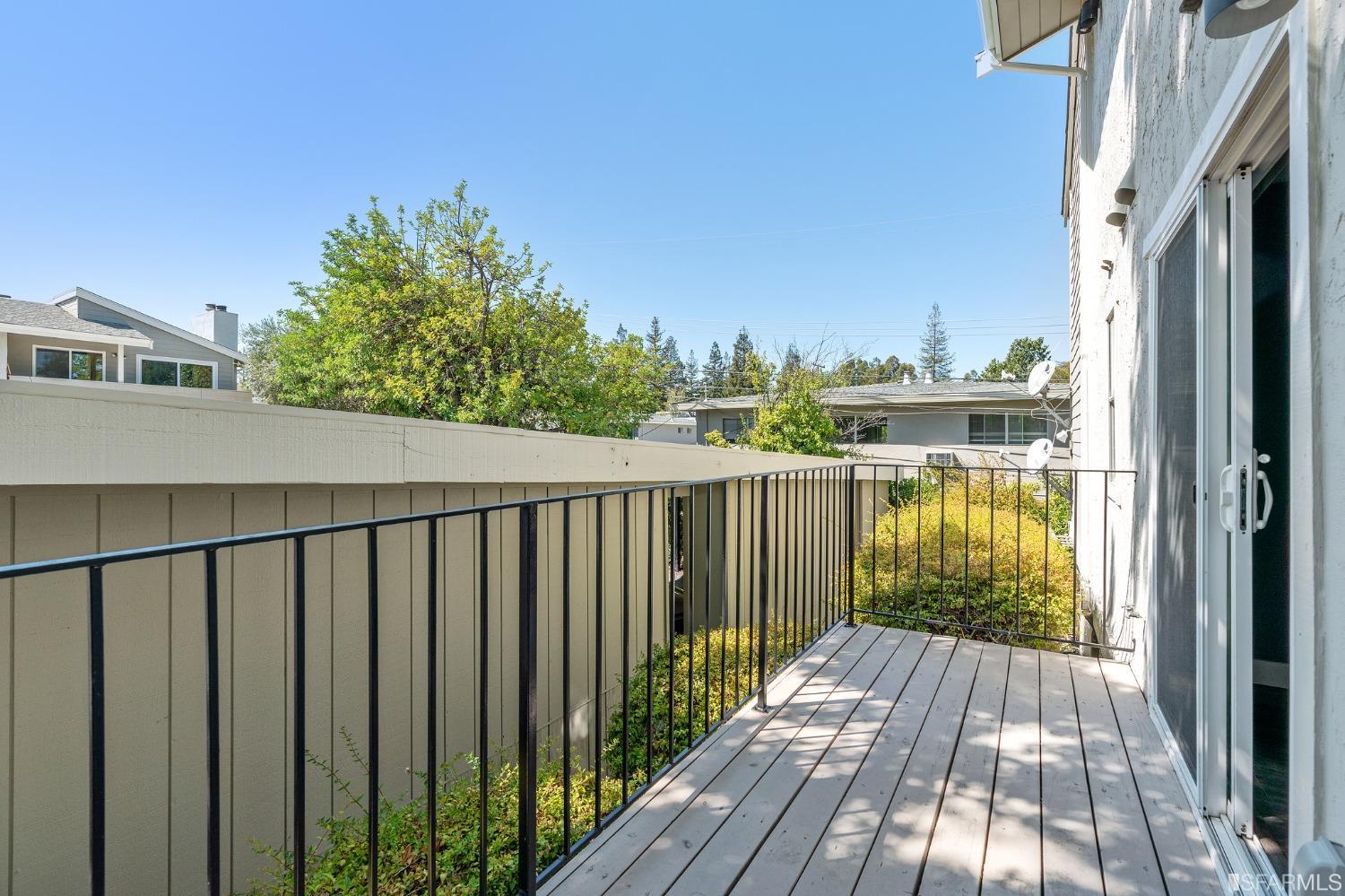 1077 Wesley Court Unit: 1