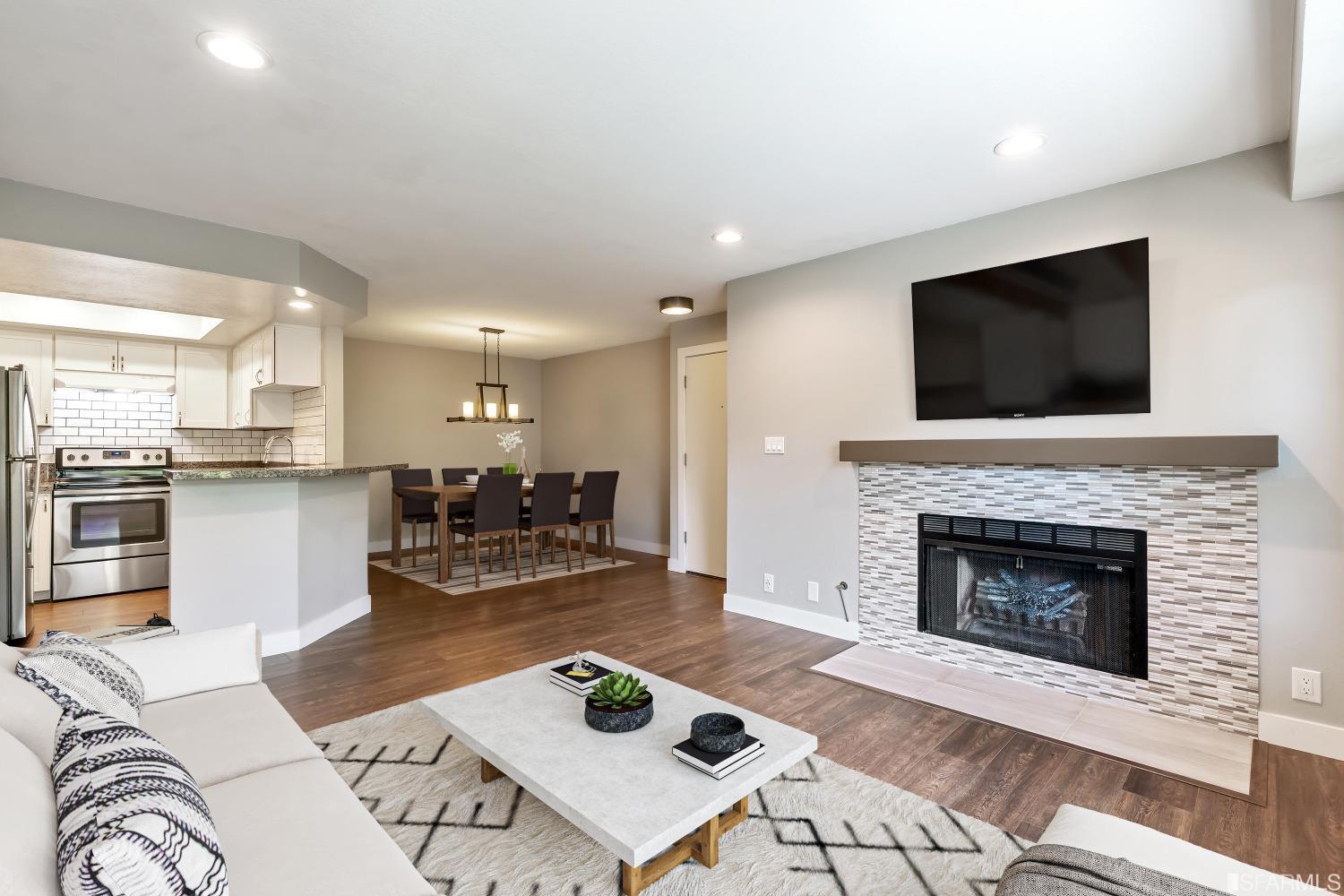 1077 Wesley Court Unit: 1