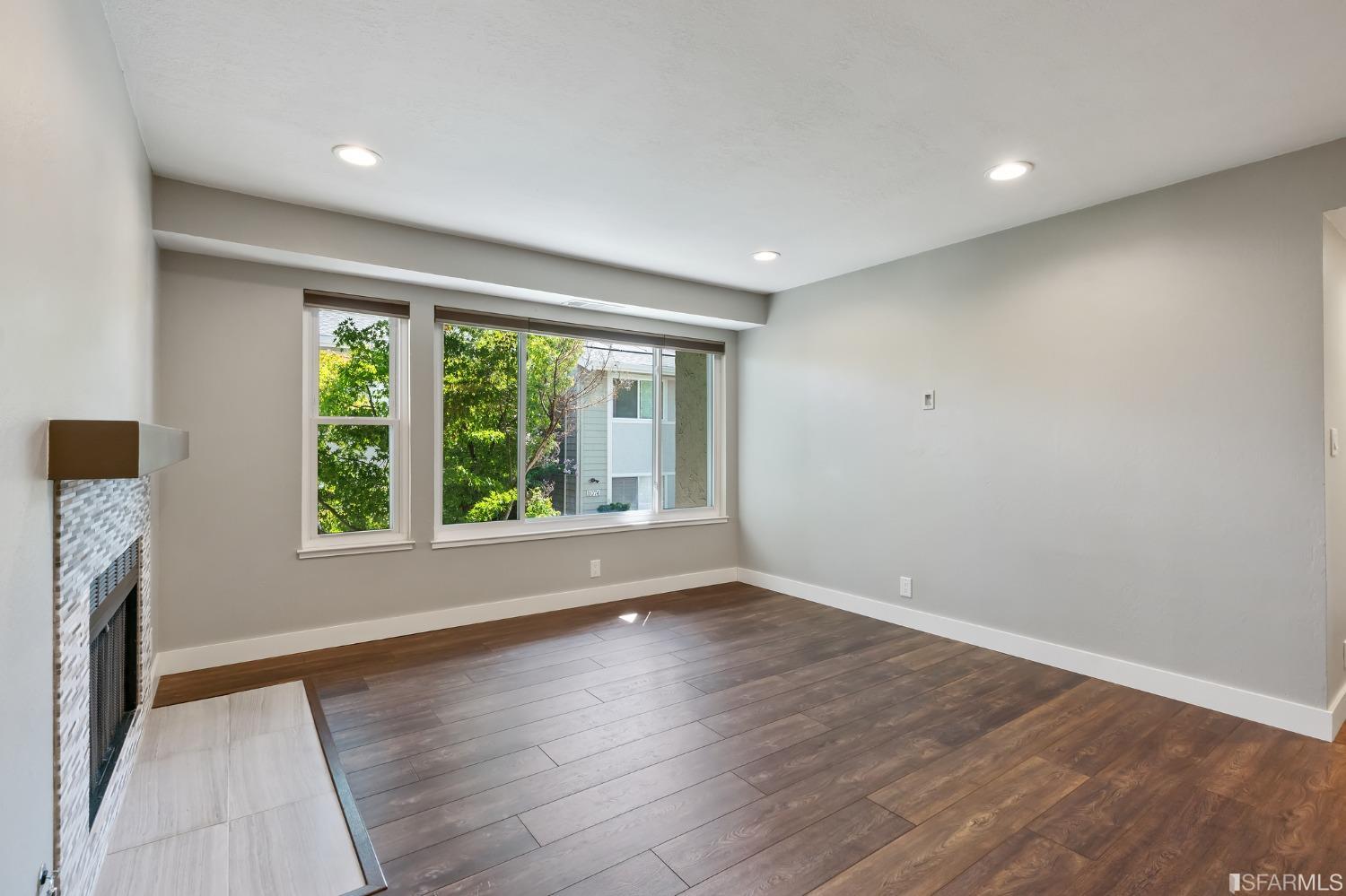 1077 Wesley Court Unit: 1